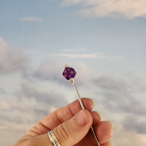 Purple and Gold Mini D20 Polyhedral Dice Steel Hair Stick - Picture 1 of 5